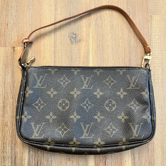 Vintage Louis Vuitton Pochette - Picture 3 of 14